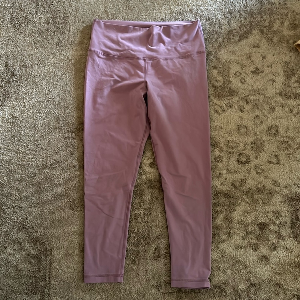 ARITZIA TNA LIFE CHEEKY HIGH RISE LEGGING